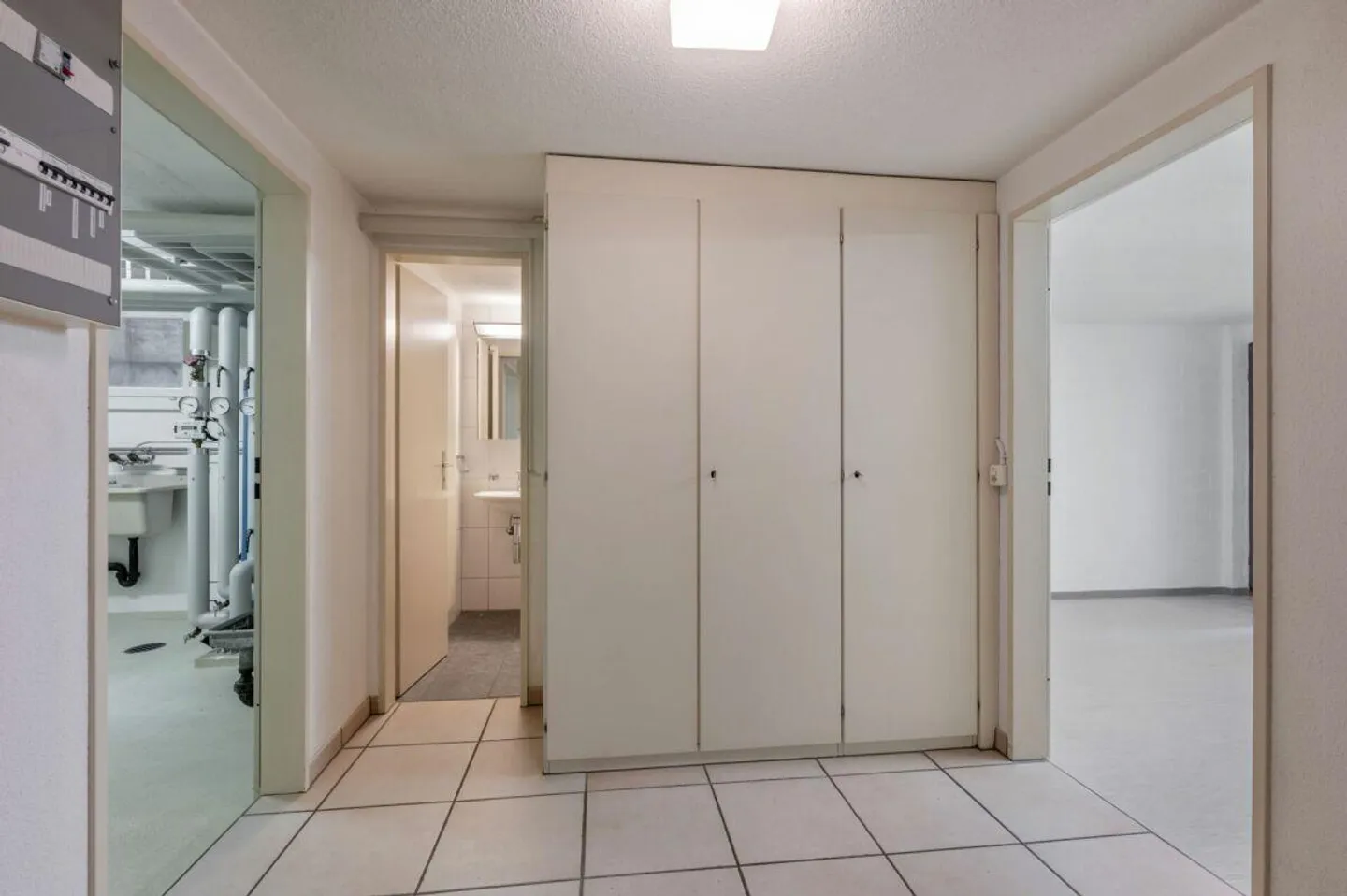 Maison de ville spacieuse de 6,5 pièces au cœur de Wettingen - Photo 14 sur 22