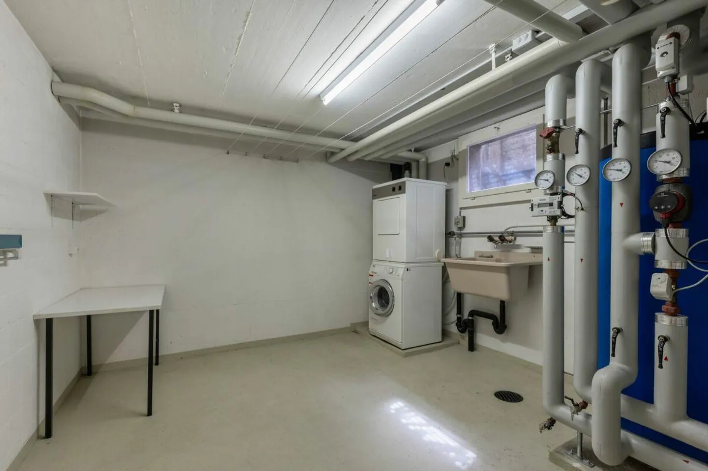 Maison de ville spacieuse de 6,5 pièces au cœur de Wettingen - Photo 17 sur 22