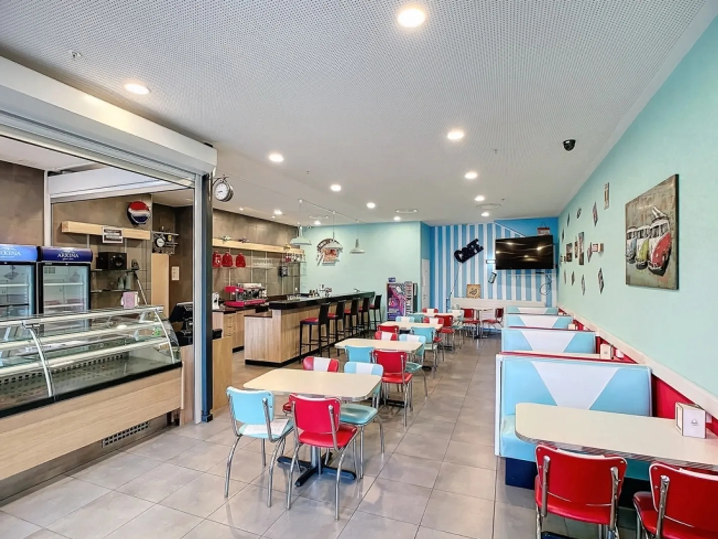 Commercial Space - Bakery, Patisserie or Restaurant - Photo 3 of 7