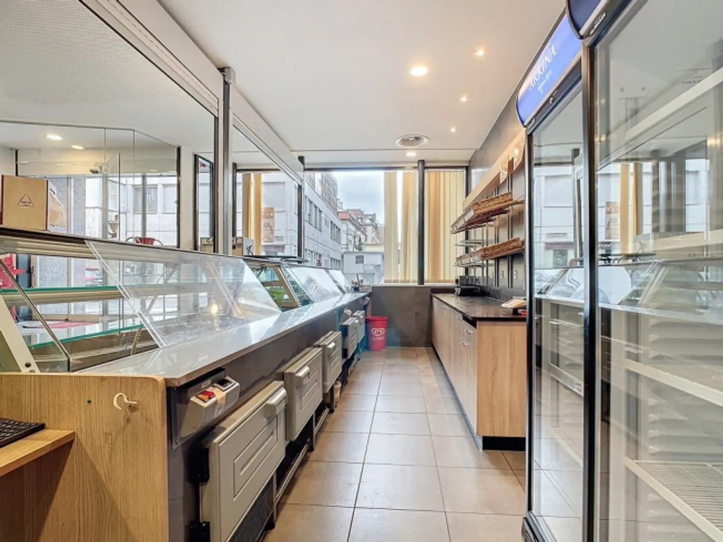 Commercial Space - Bakery, Patisserie or Restaurant - Photo 5 of 7