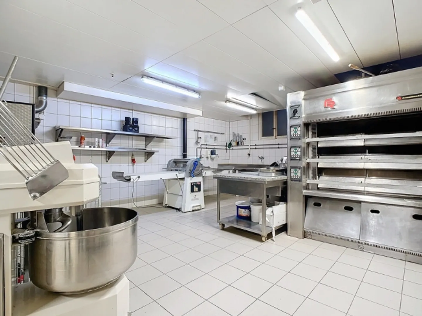 Commercial Space - Bakery, Patisserie or Restaurant - Photo 6 of 7