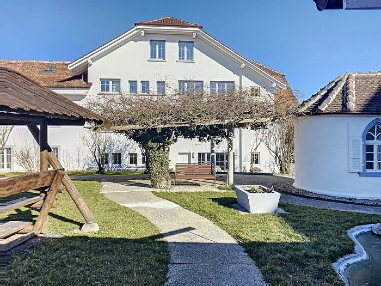 Bel appartement de 3,5 pièces au 3ème étage avec jardin commun - Photo 11 sur 12