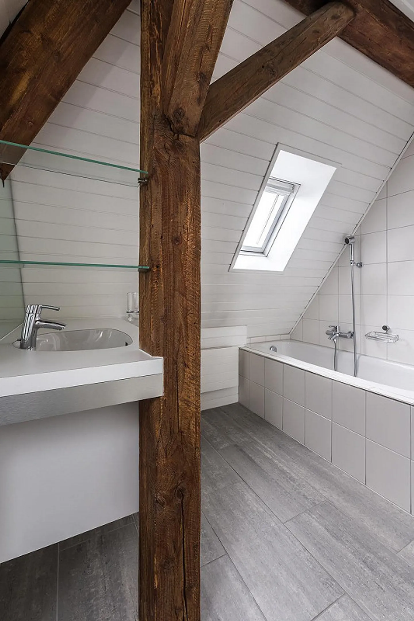 GROSSZÜGIGE 5.5 MAISONETTE-WOHNUNG AN BESTER WOHNLAGE AM ROSENBERG - Foto 21 von 22