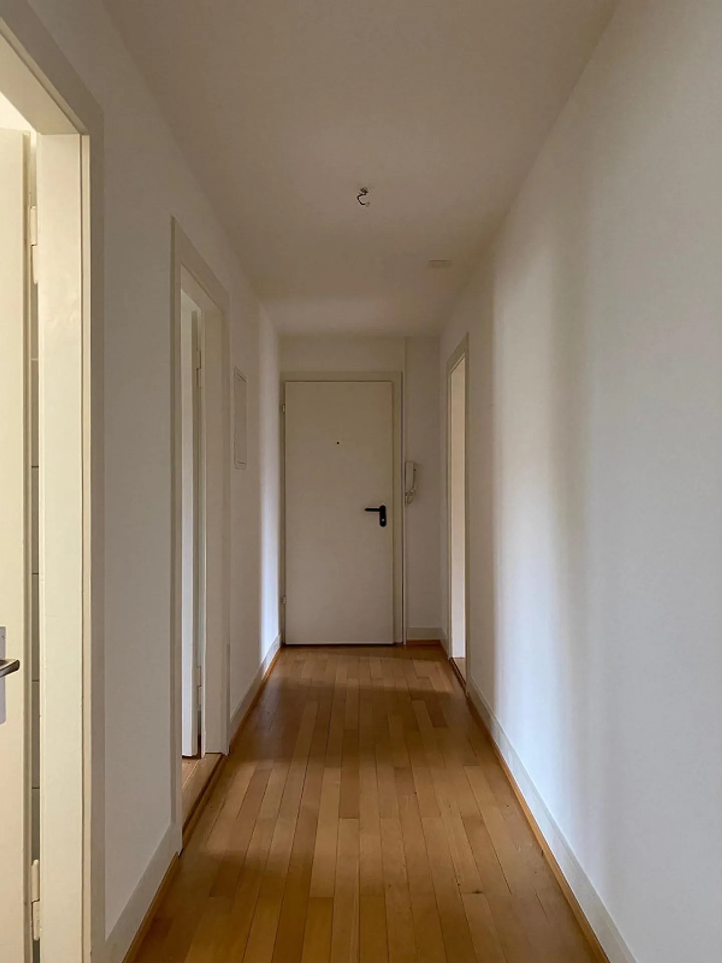 Appartement lumineux près de la promenade du Rhin - Photo 3 sur 6