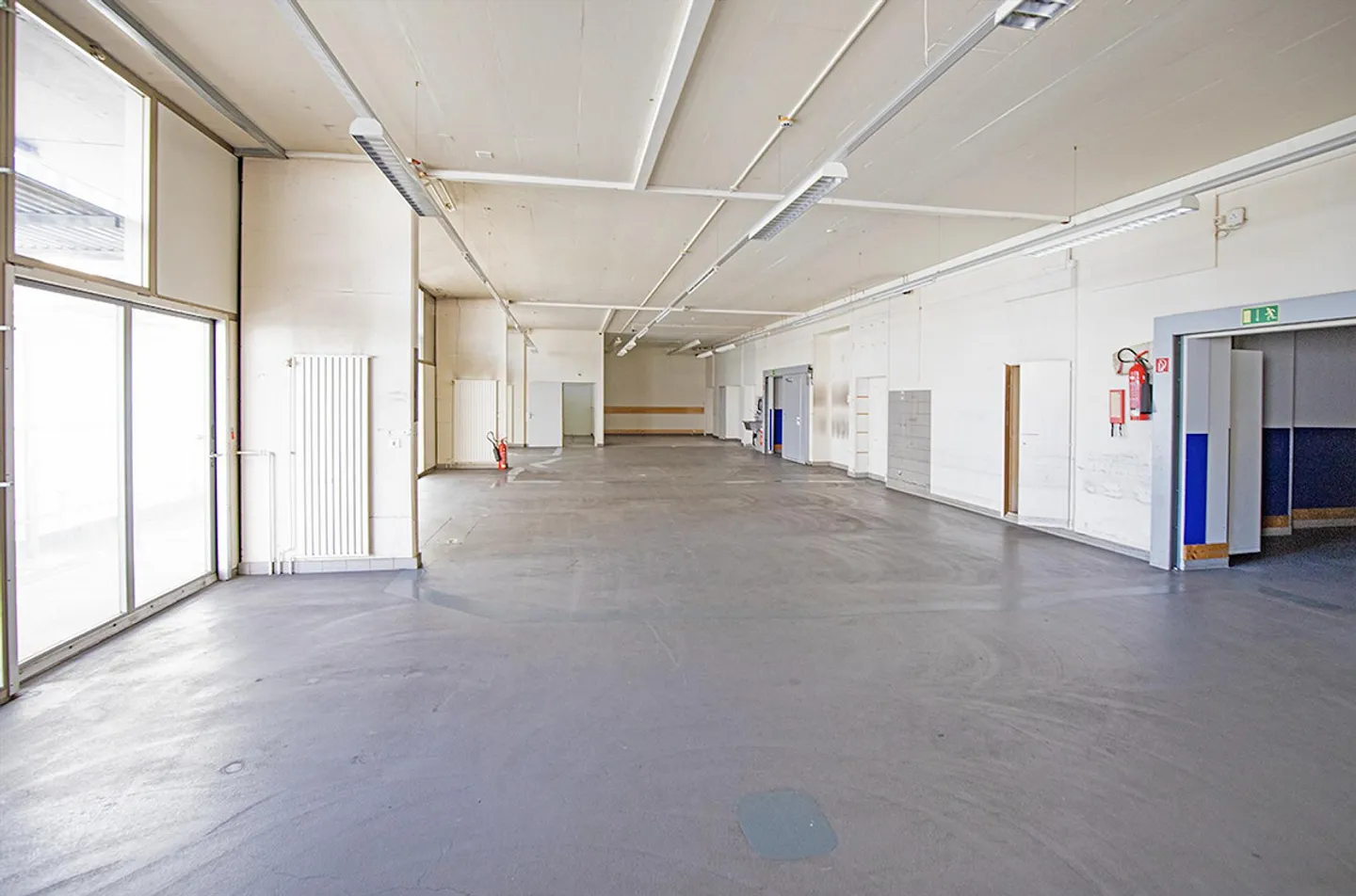 Spazio di stoccaggio / atelier spazioso limitato fino al 28 maggio 2028 - Foto 3 di 3