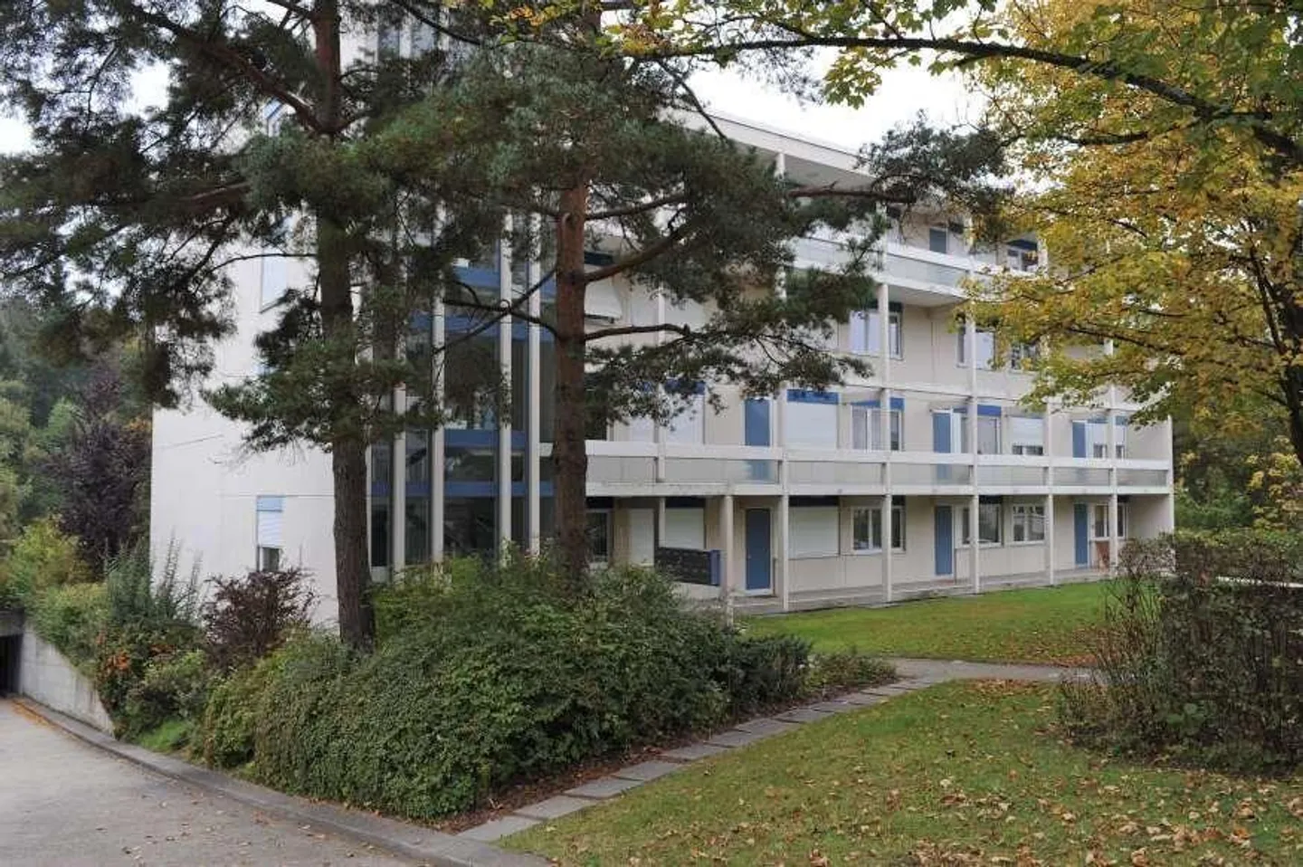 Ampio appartamento di 4,5 locali con 1 mese di affitto gratuito! - Foto 2 di 12