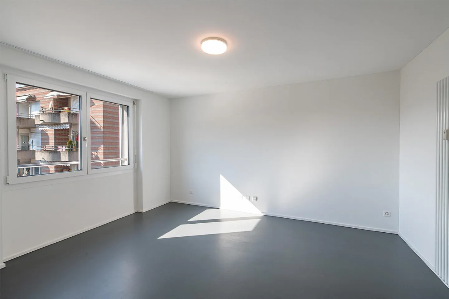 Elegant 2.5 room apartment - Photo 5 of 5