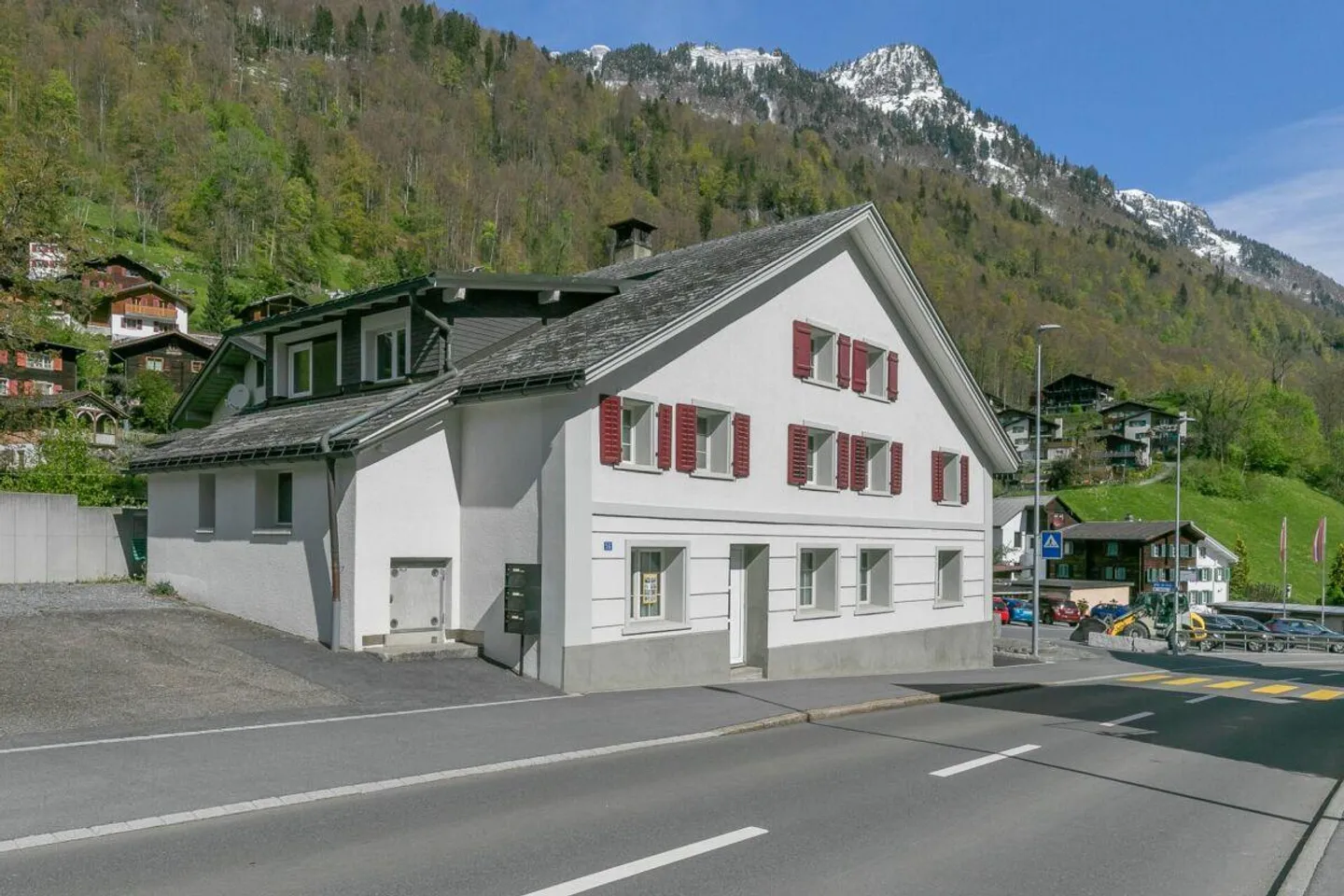 Mehrfamilienhaus mit attraktiver Rendite - Foto 1 von 15