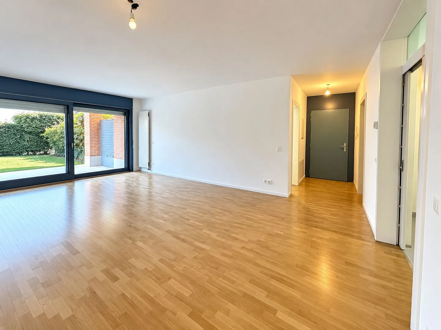 Geräumige Wohnung mit Garten - Foto 5 von 14
