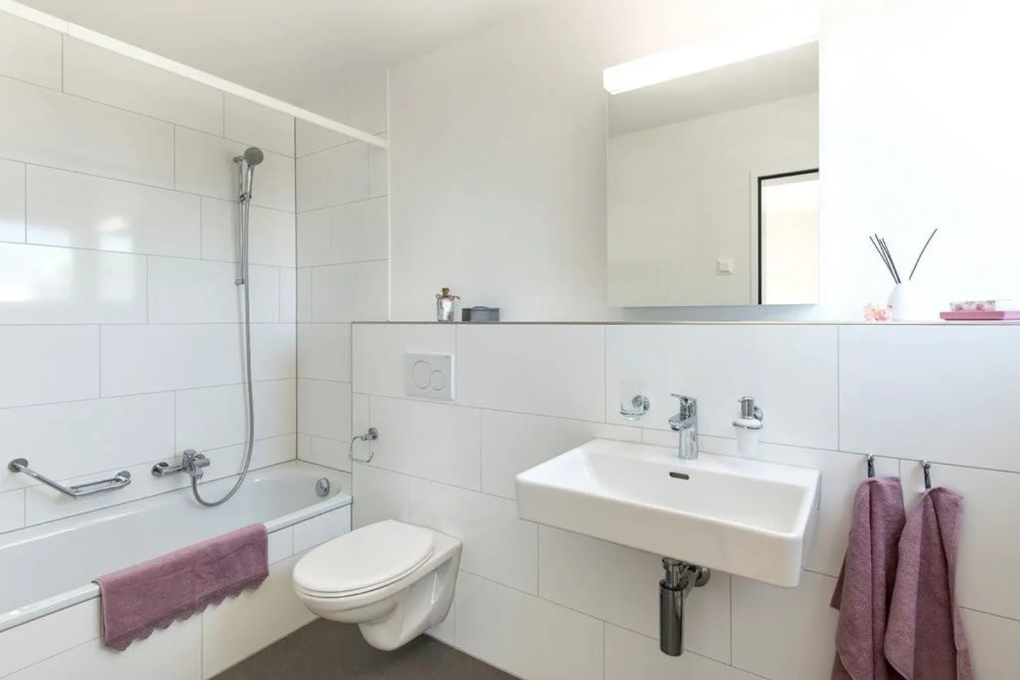 Appartamento moderno con vista sul verde - Foto 4 di 7