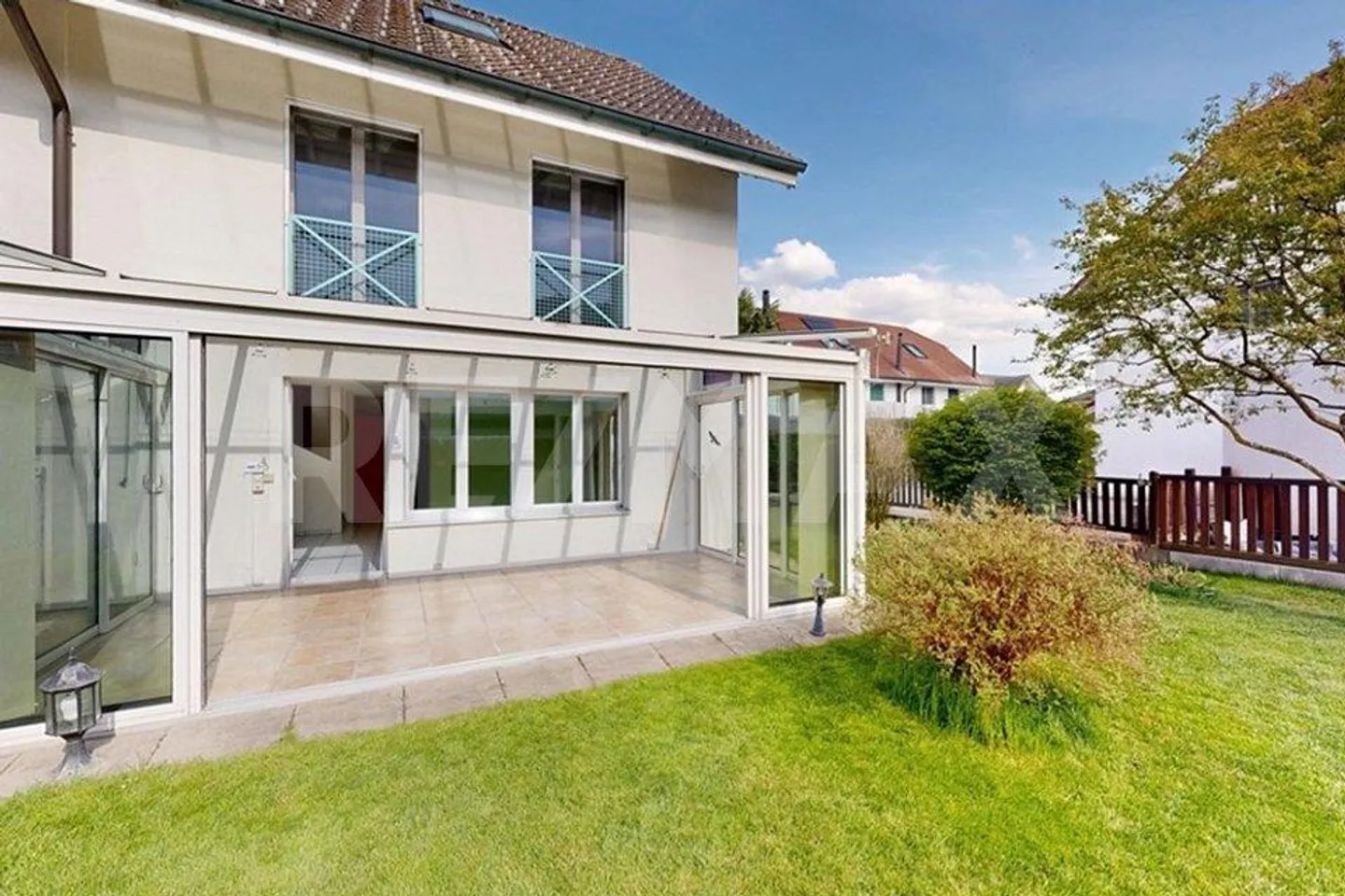Maison jumelée de 4,5 pièces avec véranda - Photo 4 sur 13