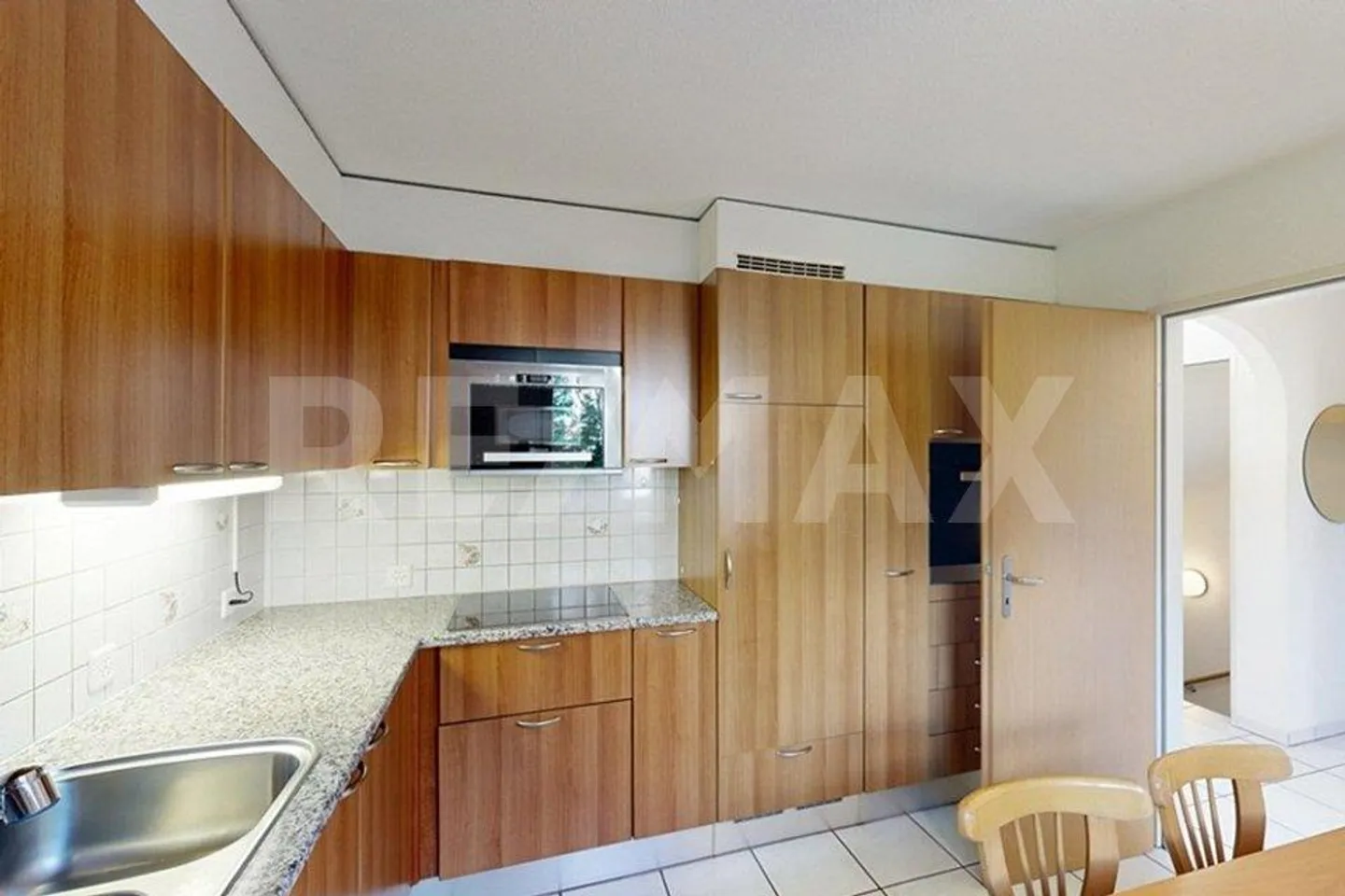 Maison jumelée de 4,5 pièces avec véranda - Photo 8 sur 13