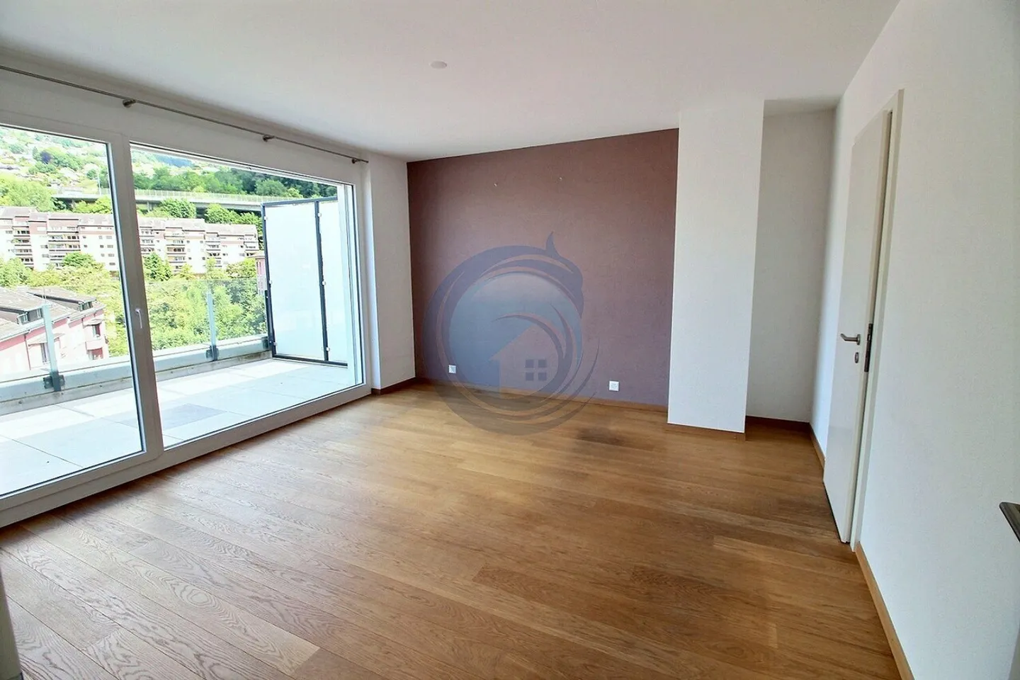 DISPONIBILE IMMEDIATAMENTE - MAGNIFICO ATTICO 4,5 STANZE CON TERRAZZA E ASCENSORE - Foto 7 di 17
