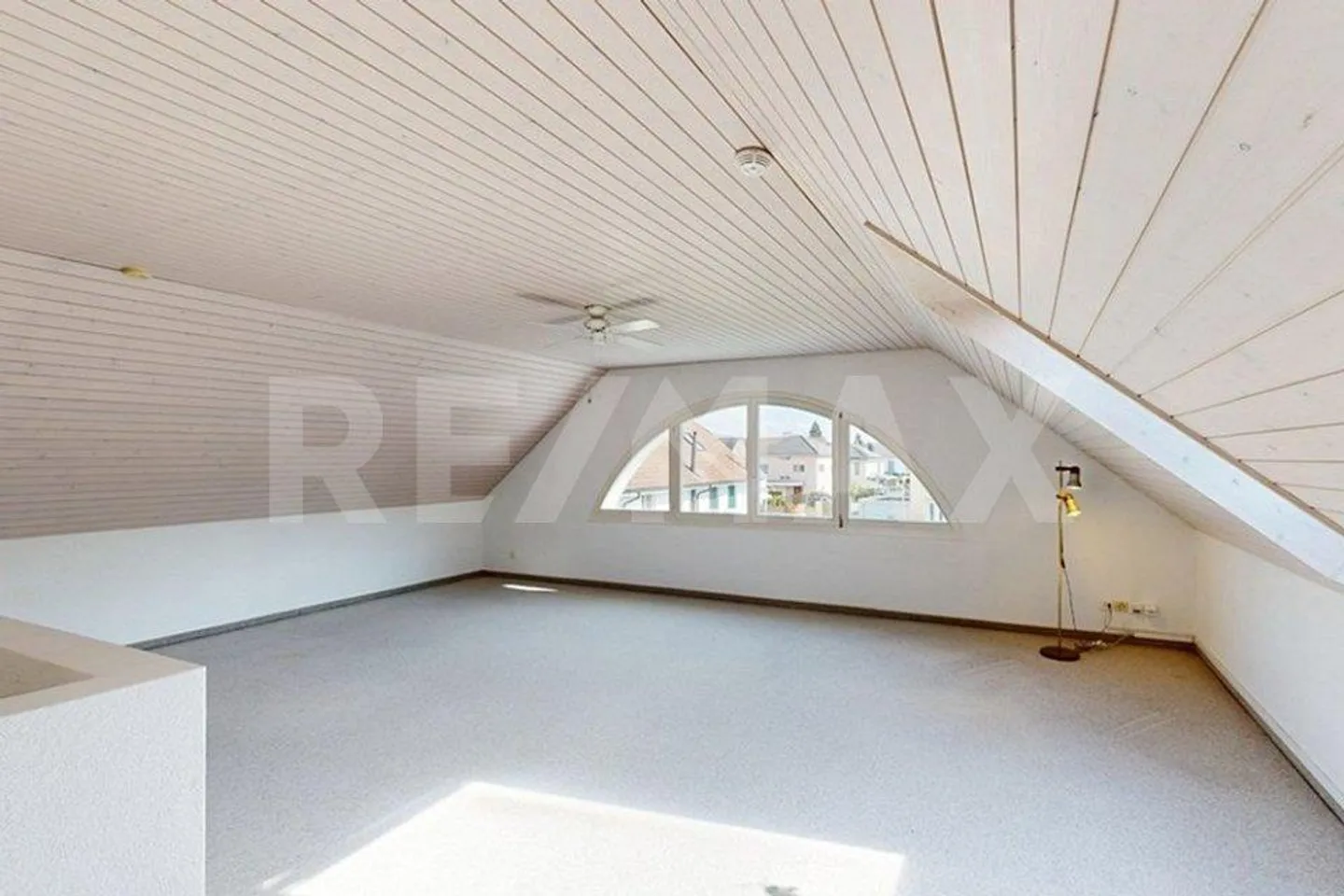 Maison jumelée de 4,5 pièces avec véranda - Photo 11 sur 13