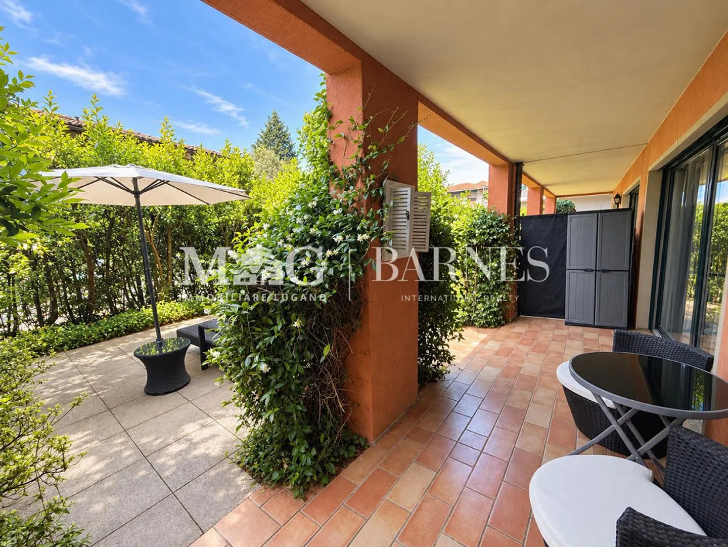 Appartamento Incantevole con Patio Privato - Foto 2 di 11