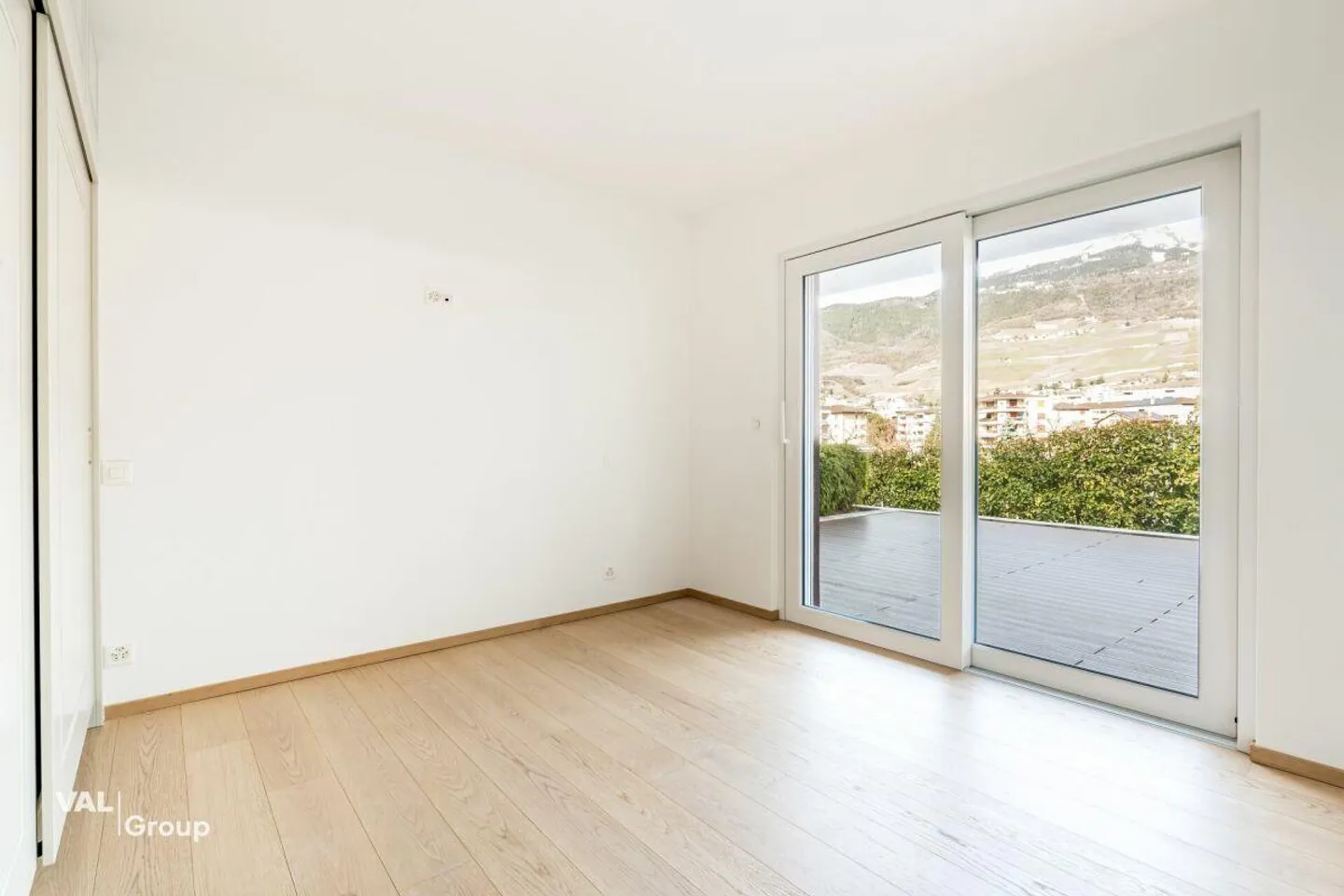 Appartamento spazioso in una casa a due unità - Foto 10 di 13