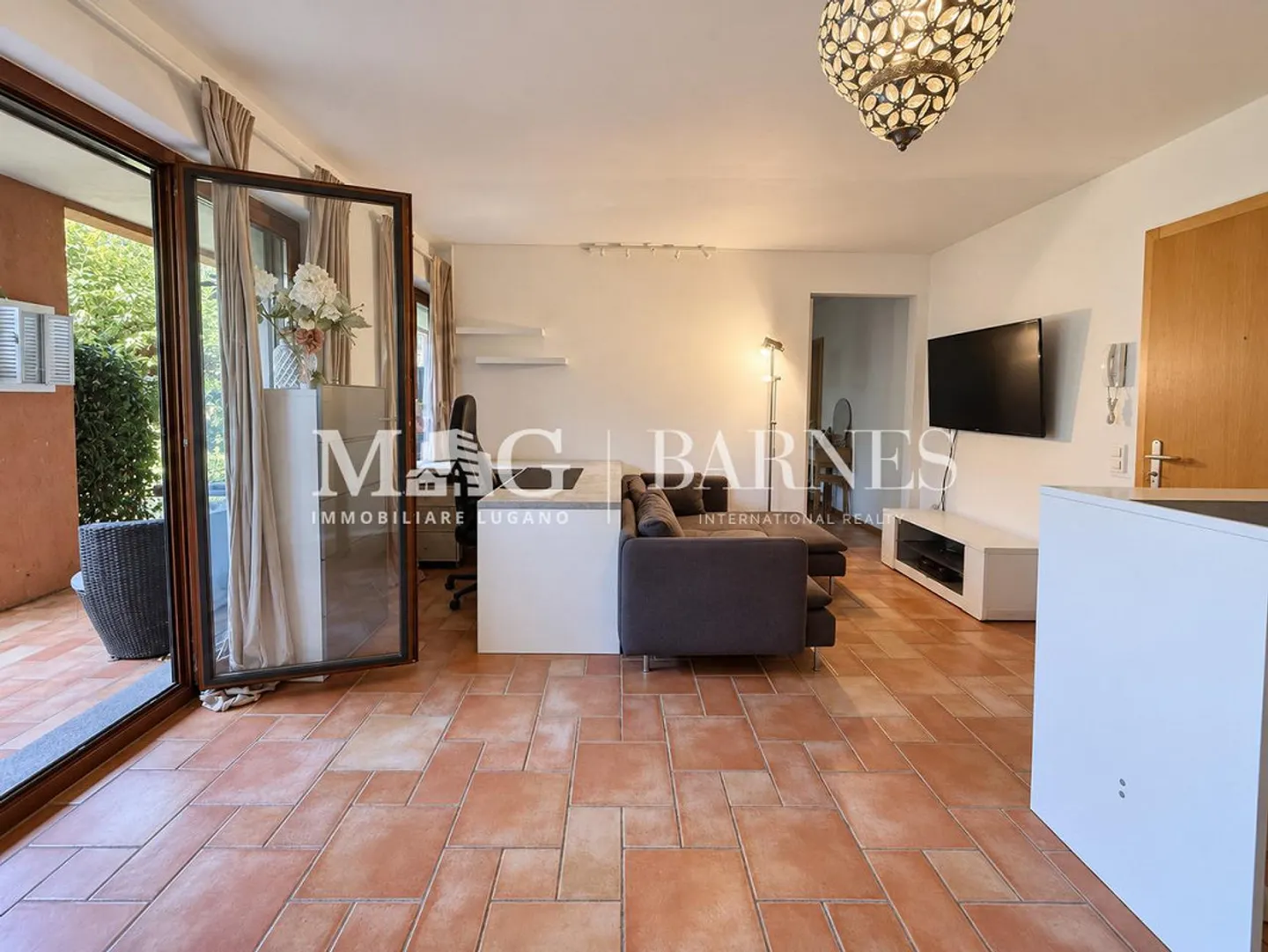 Appartamento Incantevole con Patio Privato - Foto 6 di 11