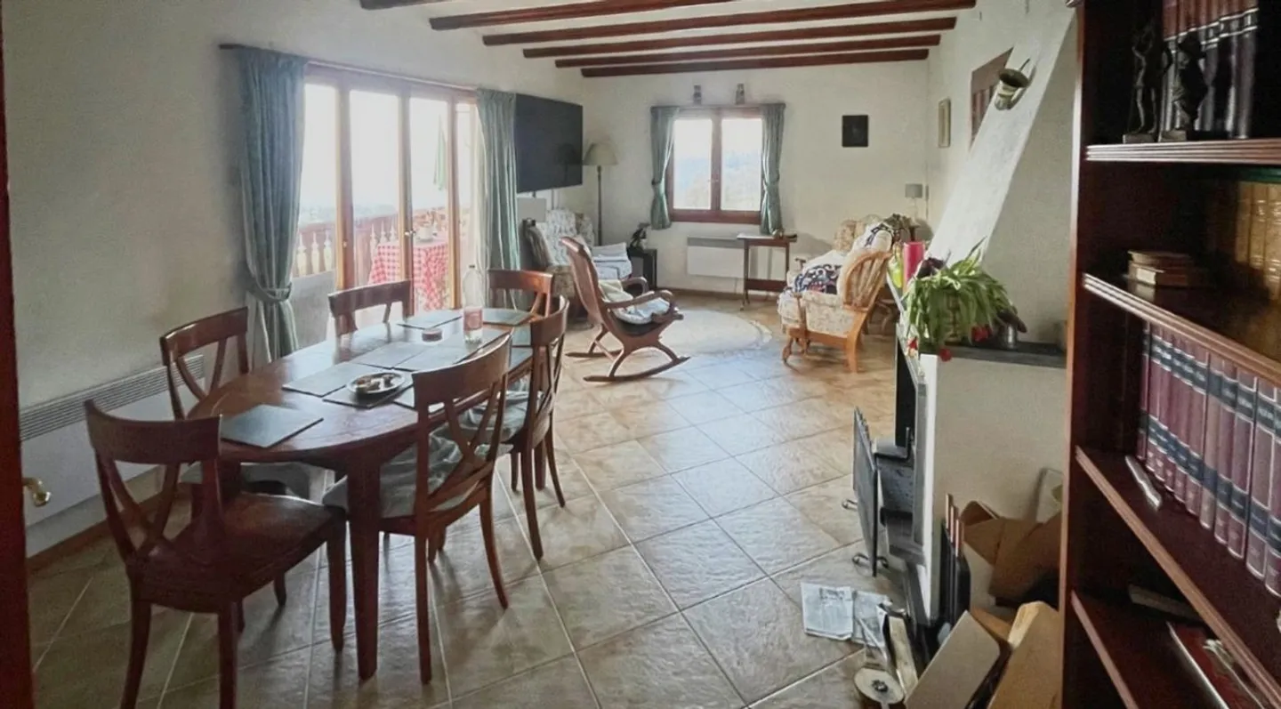 Bella casa familiare a St-Légier con vista sul lago - Foto 5 di 12