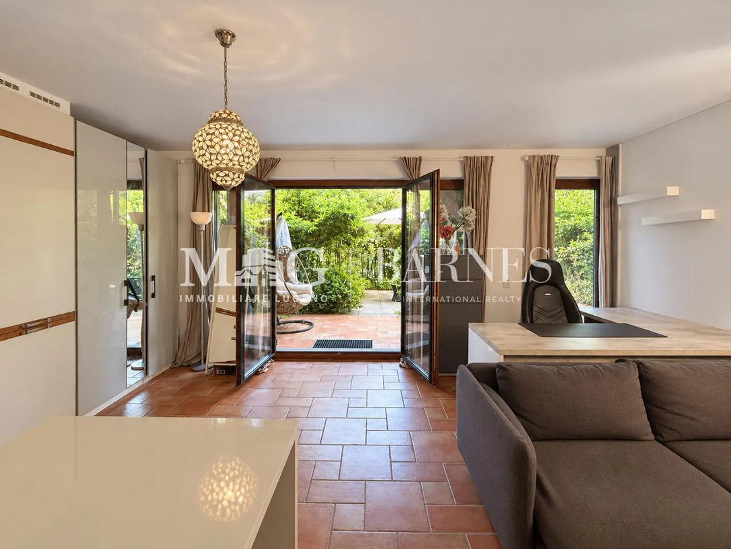 Appartamento Incantevole con Patio Privato - Foto 7 di 11