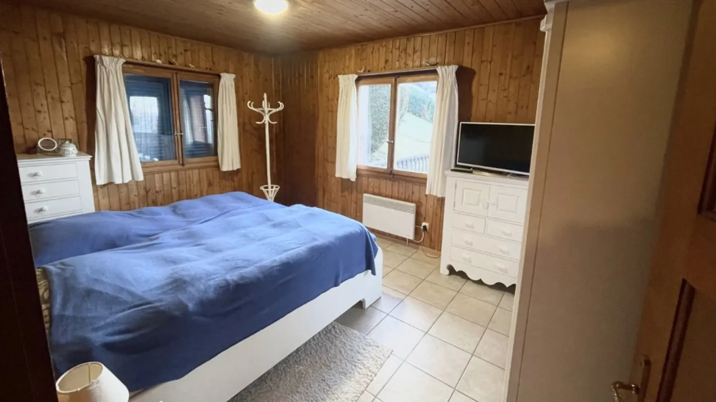 Bella casa familiare a St-Légier con vista sul lago - Foto 9 di 12