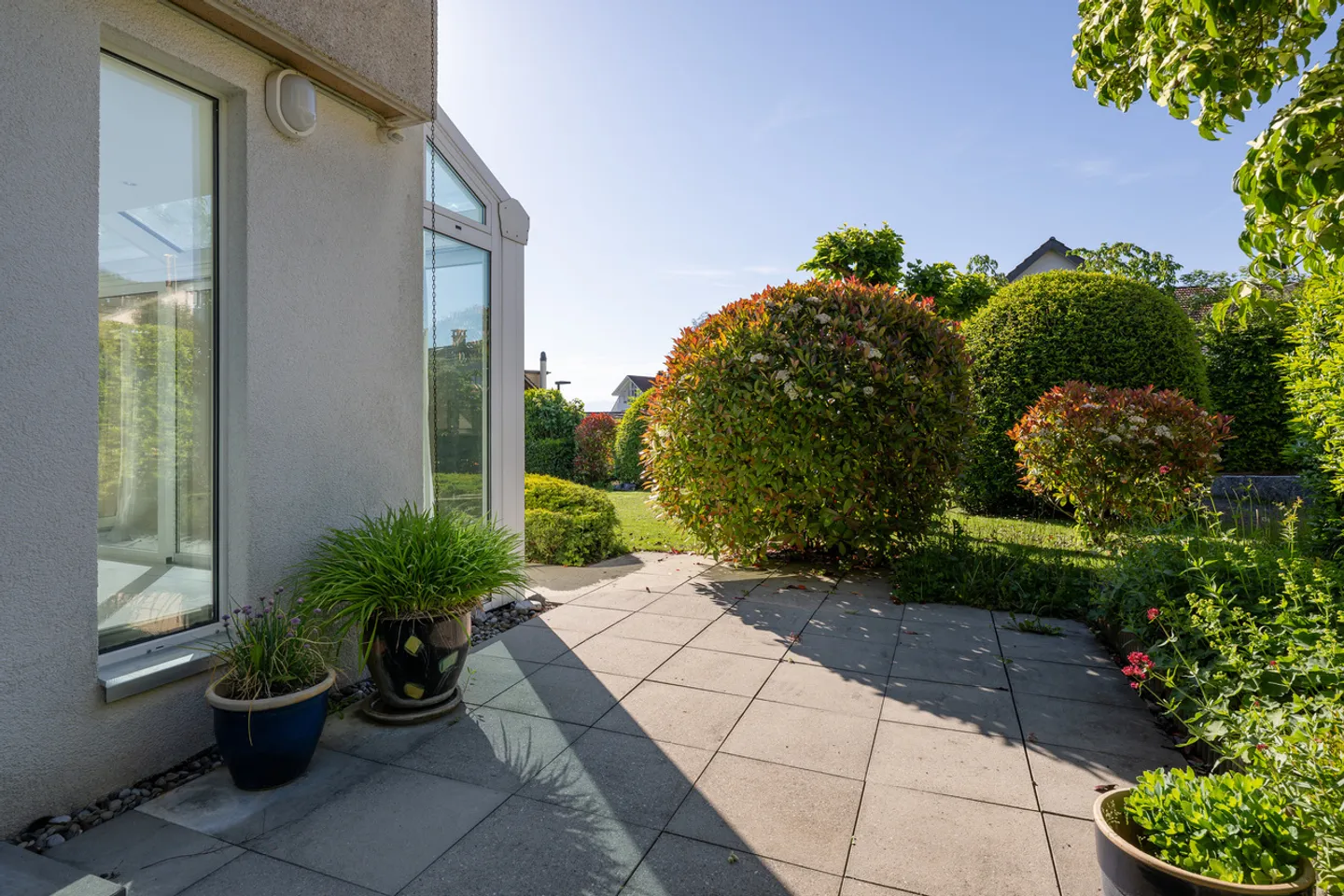 Charming Ground Floor Apartment - Photo 9 of 13