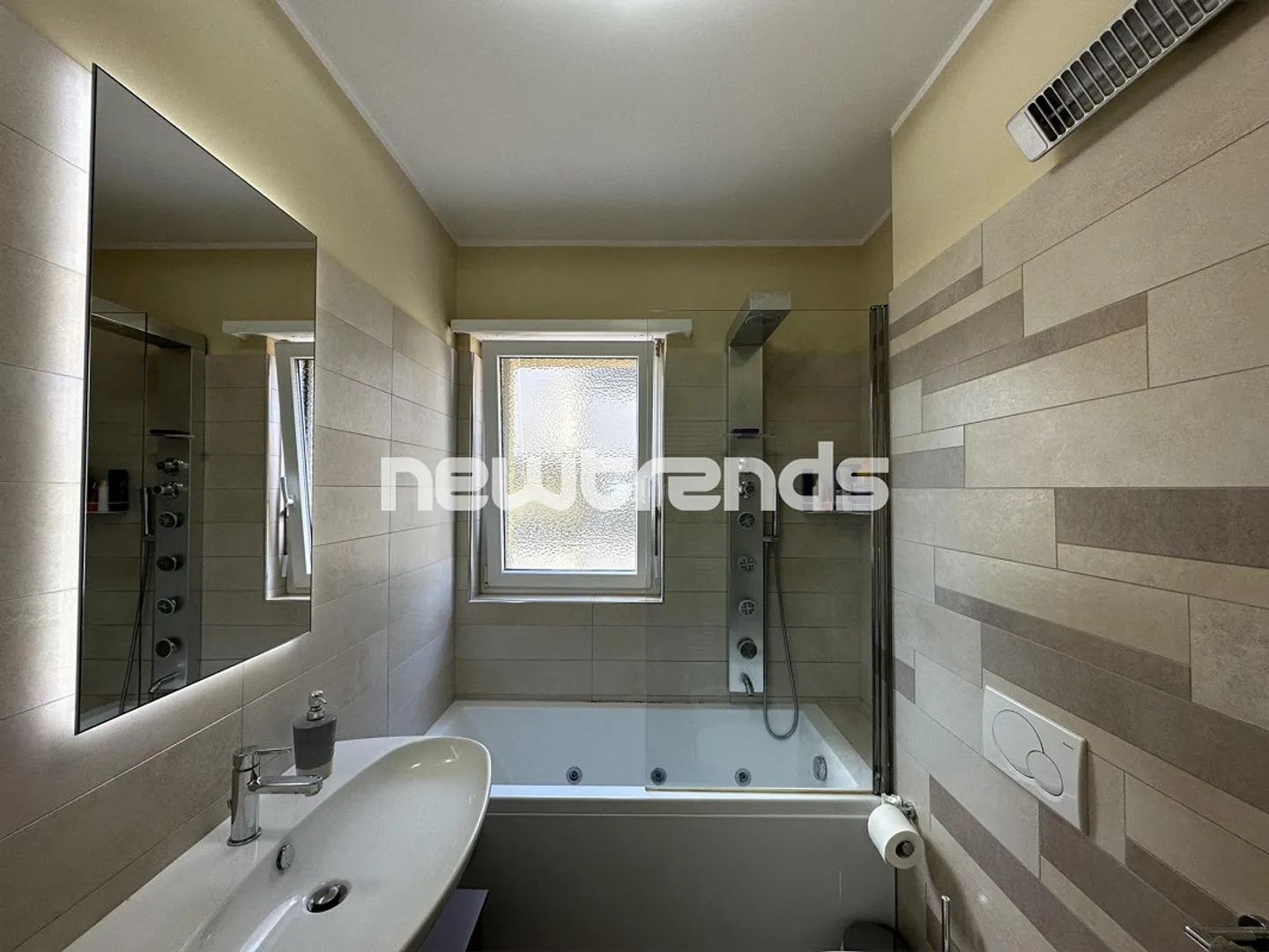 Appartement lumineux à Cassarate avec vue sur le lac - Photo 8 sur 12