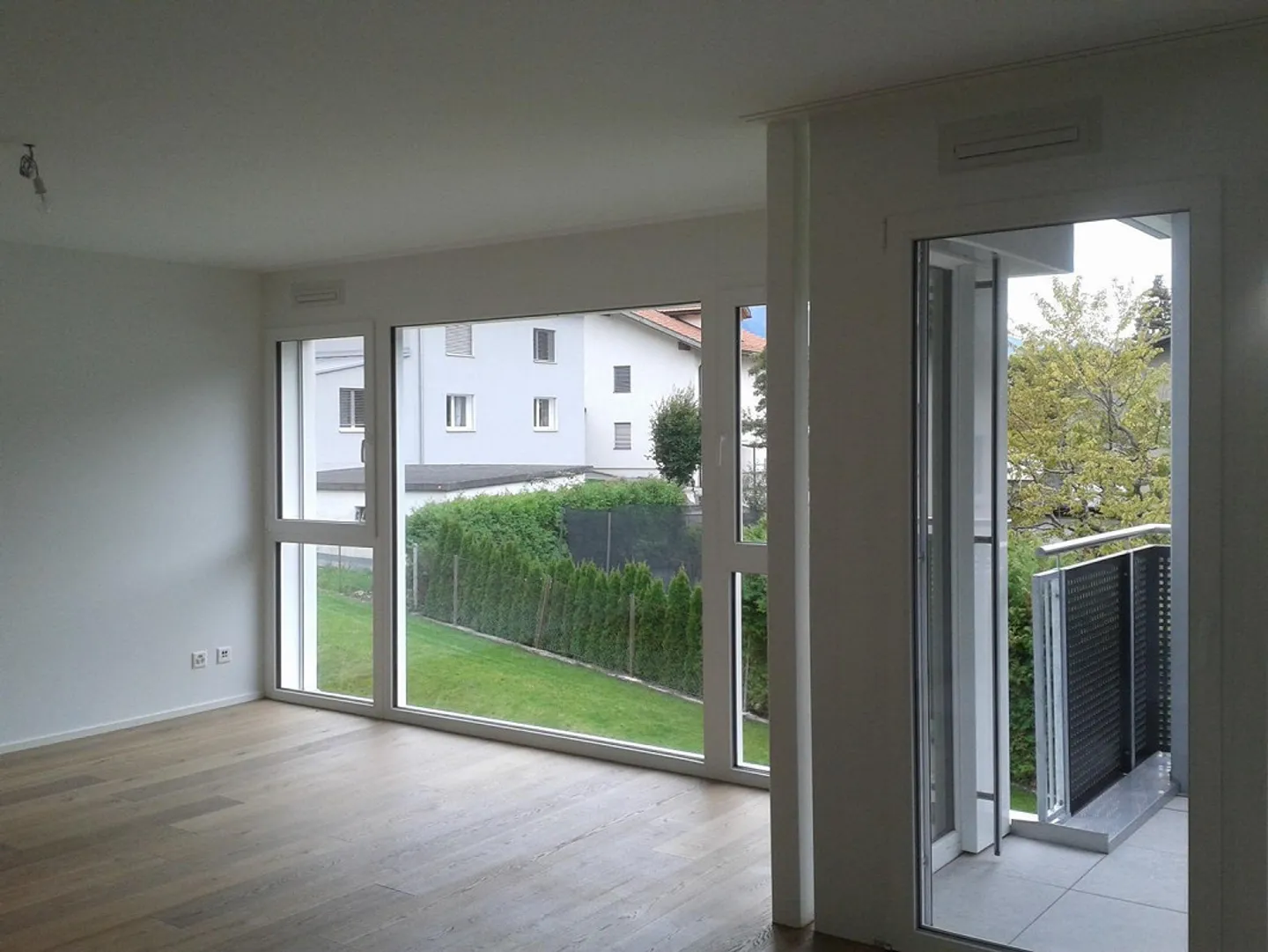 Appartement lumineux et ensoleillé de 4 1/2 pièces - Photo 6 sur 9