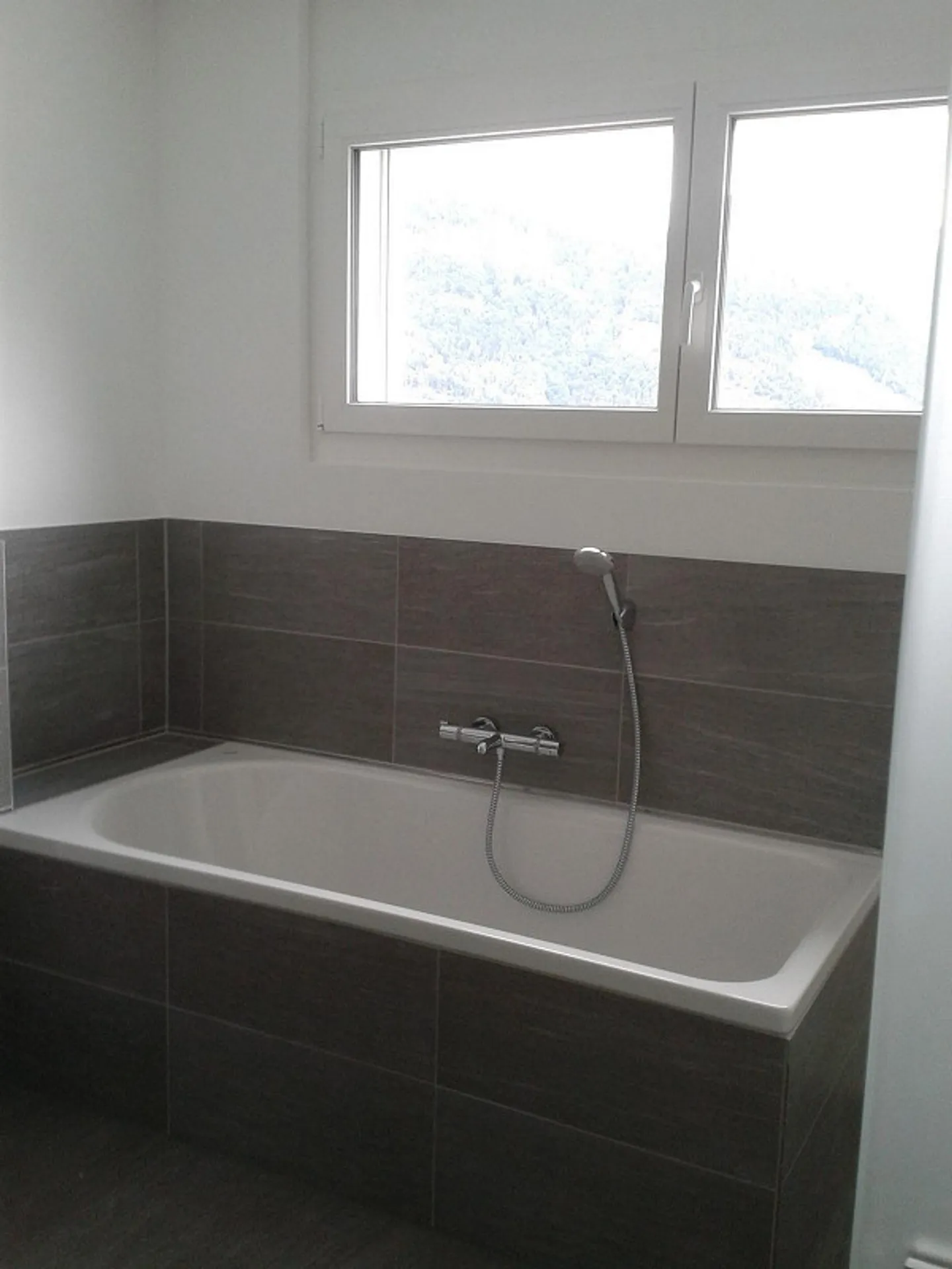 Appartement lumineux et ensoleillé de 4 1/2 pièces - Photo 9 sur 9