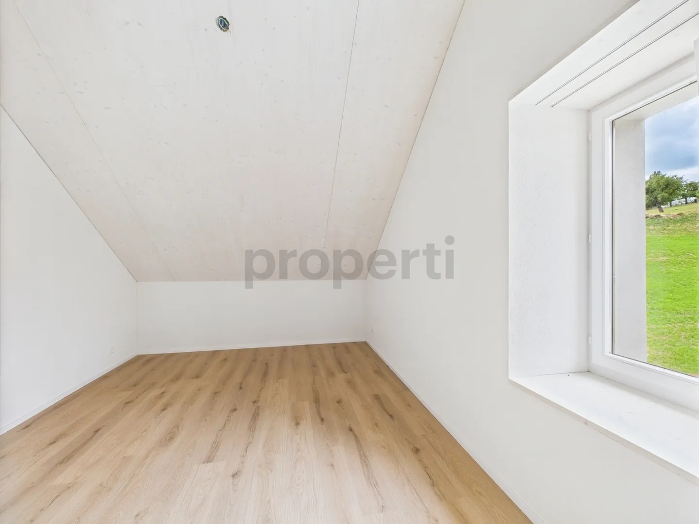 Appartamento esclusivo con 4 camere a Stüsslingen - Ristrutturato di recente! - Foto 6 di 11