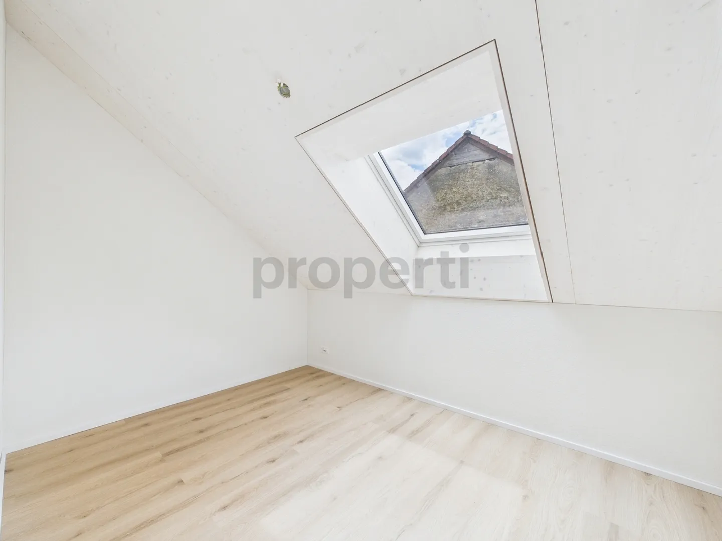 Appartamento esclusivo con 4 camere a Stüsslingen - Ristrutturato di recente! - Foto 8 di 11