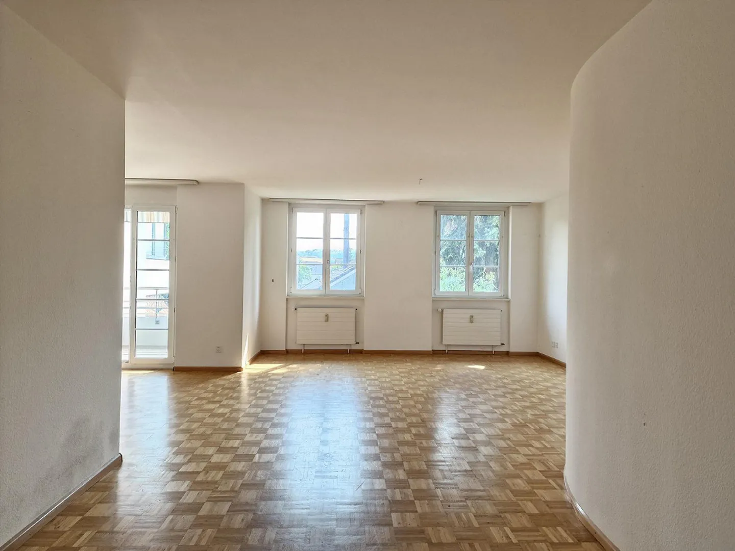 3.5 Room Apartment in Schönenbuch - Photo 5 of 8