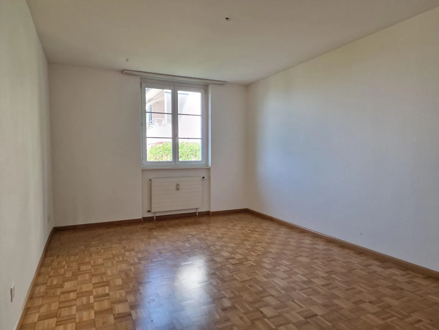 3.5 Room Apartment in Schönenbuch - Photo 7 of 8
