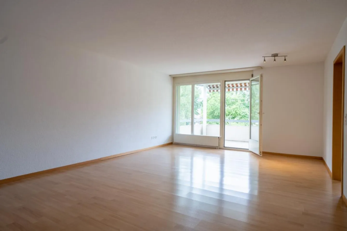 Appartement familial dans le vert - Photo 2 sur 7