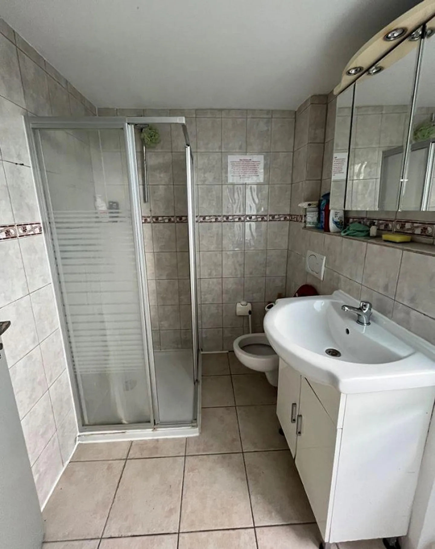 Offerta imperdibile: Casa plurifamiliare con un rendimento del 6,5%! RIDUZIONE DEL PREZZO! - Foto 4 di 13