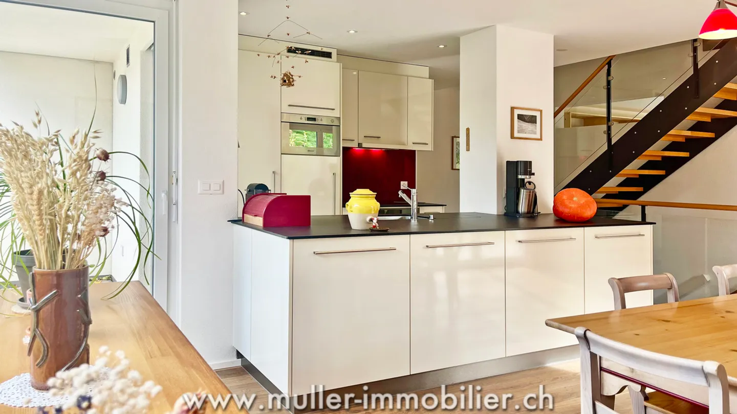 Wunderschöne Eck-Hausvilla mit atemberaubendem Blick auf die Voralpen - Foto 2 von 13