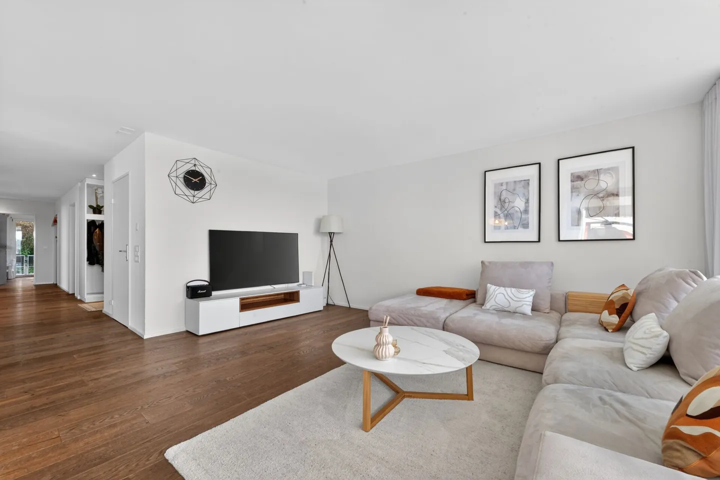 Wohnen mit Weitsicht - moderne Eigentumswohnung an familienfreundlicher Lage - Photo 3 sur 21