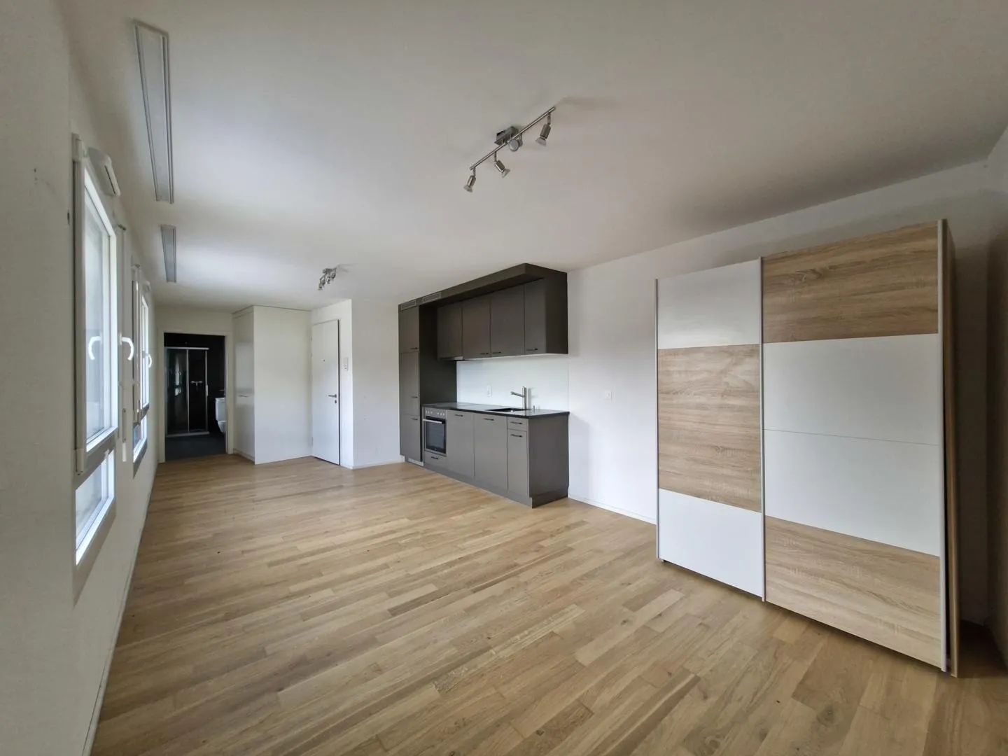 Studio à louer - Photo 4 sur 6