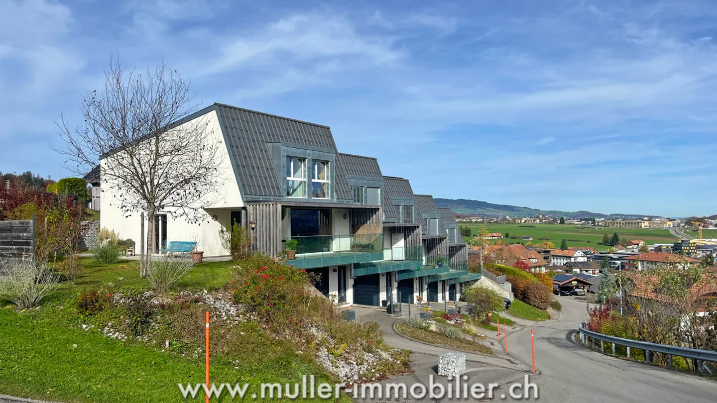 Wunderschöne Eck-Hausvilla mit atemberaubendem Blick auf die Voralpen - Foto 12 von 13