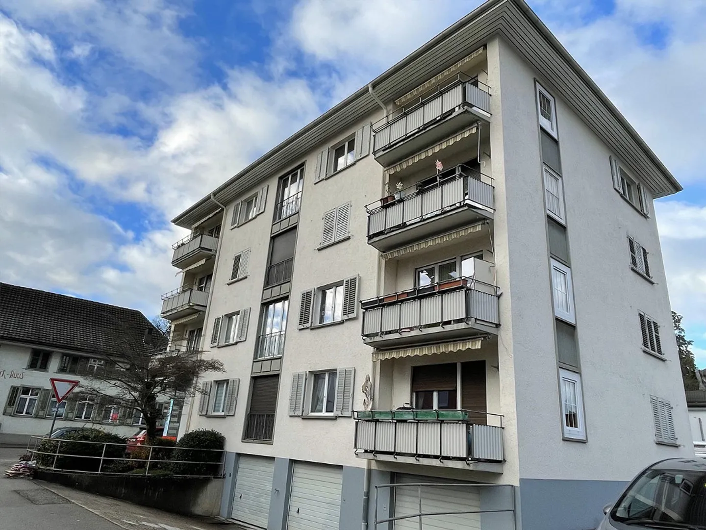 Zentrale 3-Zimmer-Wohnung - Foto 1 von 8