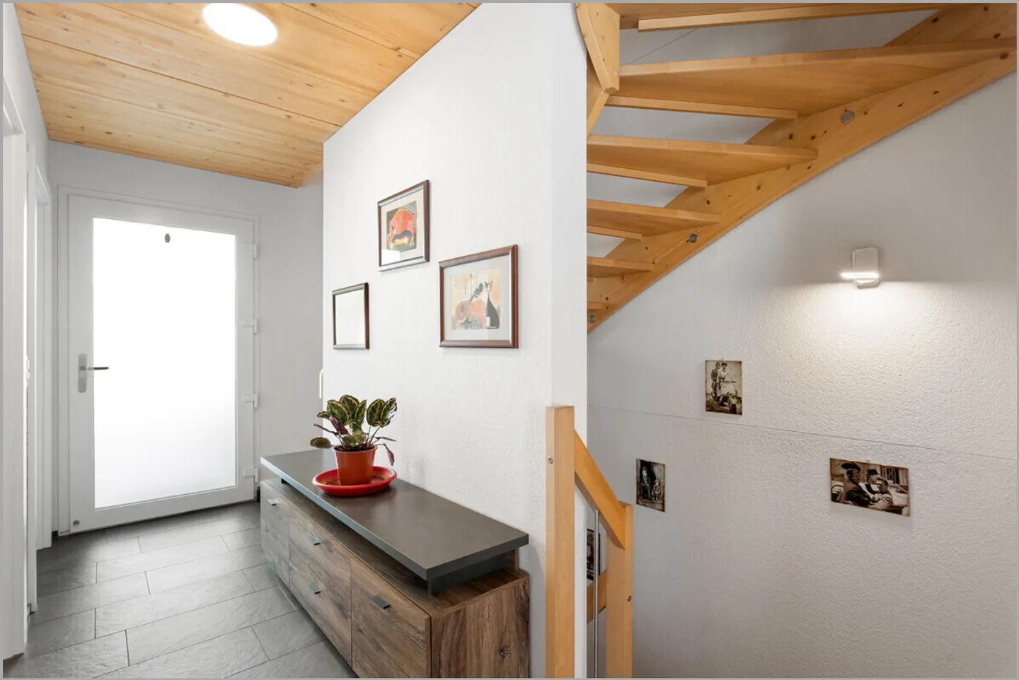 Vie confortable dans une maison de ville d'angle avec jardin et ascenseur - Photo 8 sur 13