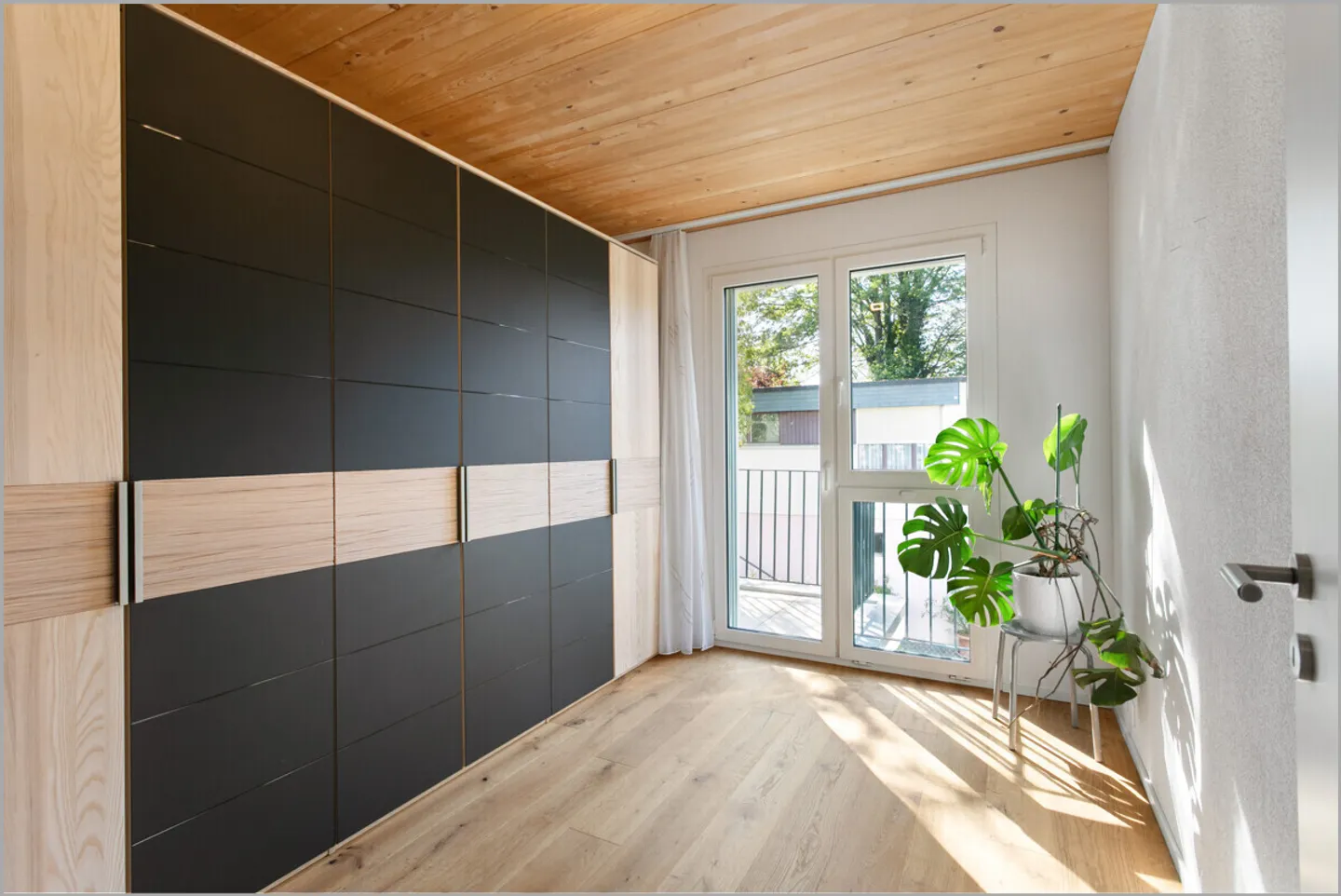 Vie confortable dans une maison de ville d'angle avec jardin et ascenseur - Photo 11 sur 13