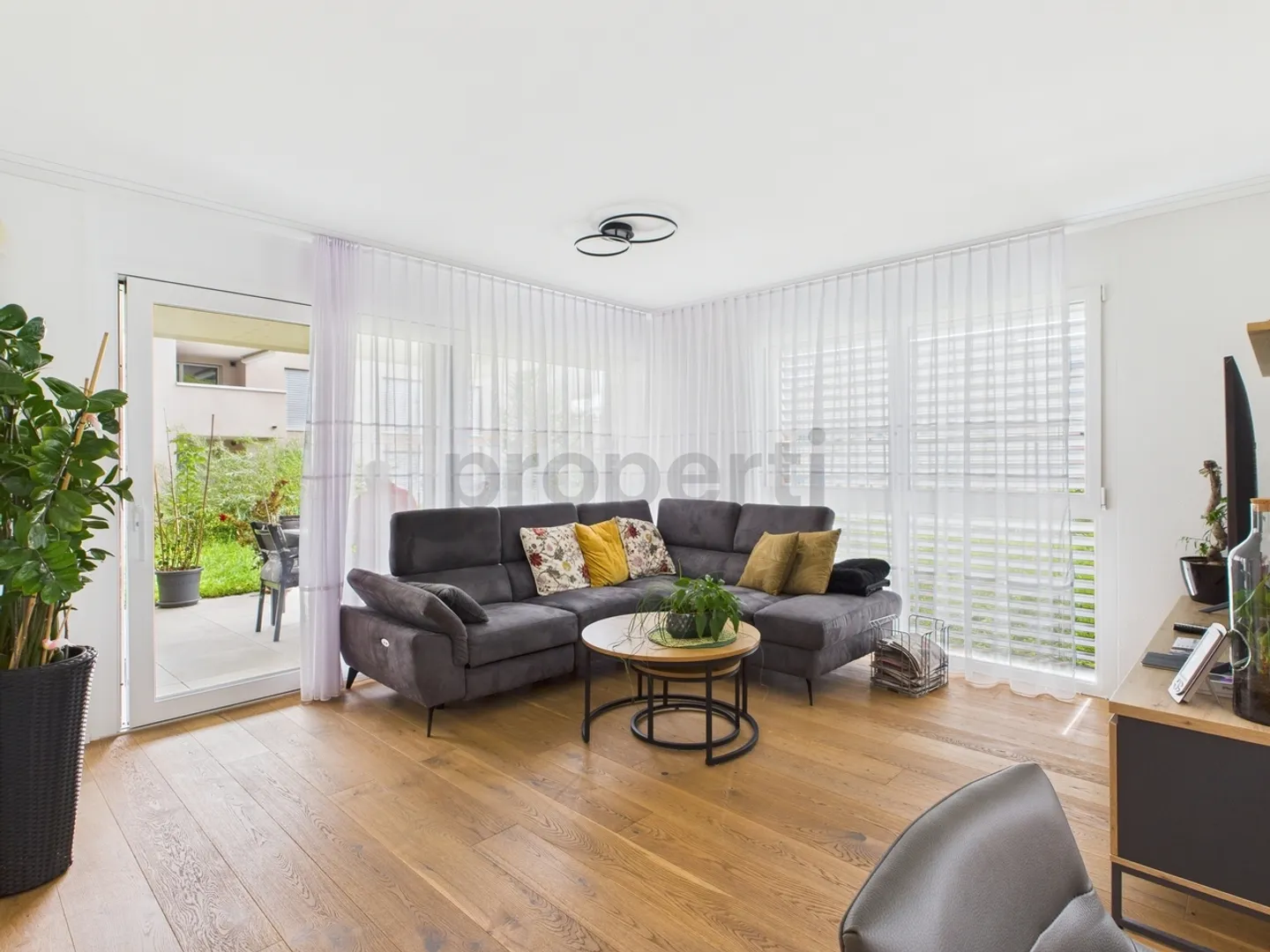 Charming 3.5-room apartment in Sargans - Photo 2 of 9