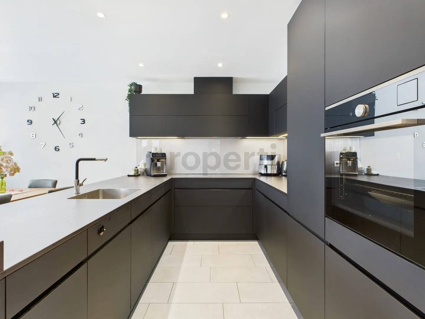 Charming 3.5-room apartment in Sargans - Photo 4 of 9