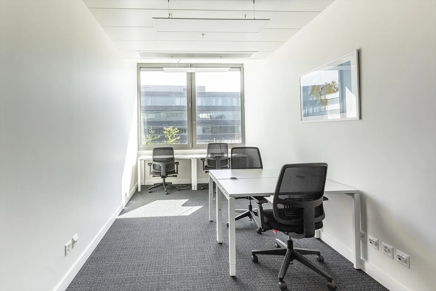 Accesso tutto incluso a spazi per uffici professionali per 1 persona nel Regus Business Park - Foto 1 di 8