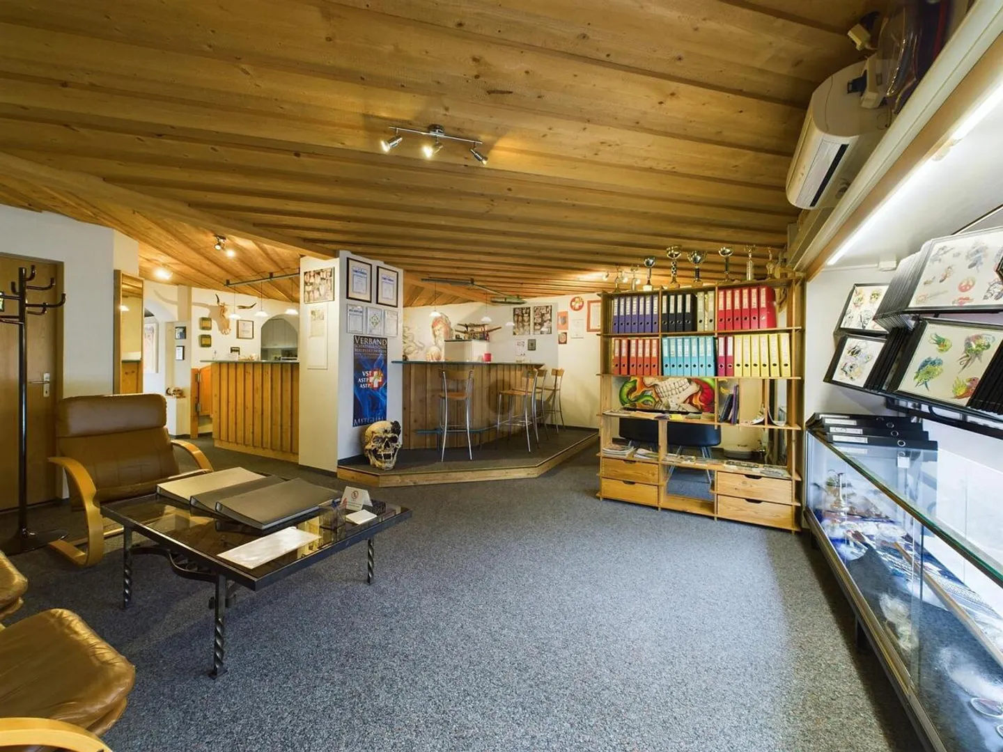 Gewerbeimmobilie mit Mieteinnahmen - Foto 2 von 6