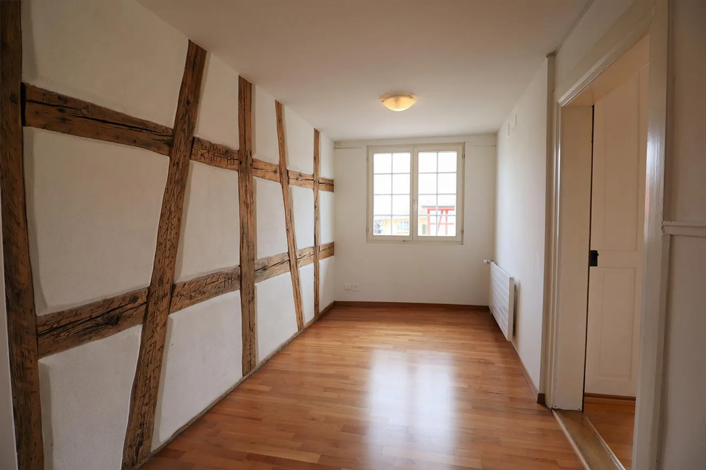 Appartamento spazioso e affascinante di 4,5 stanze - Foto 6 di 6