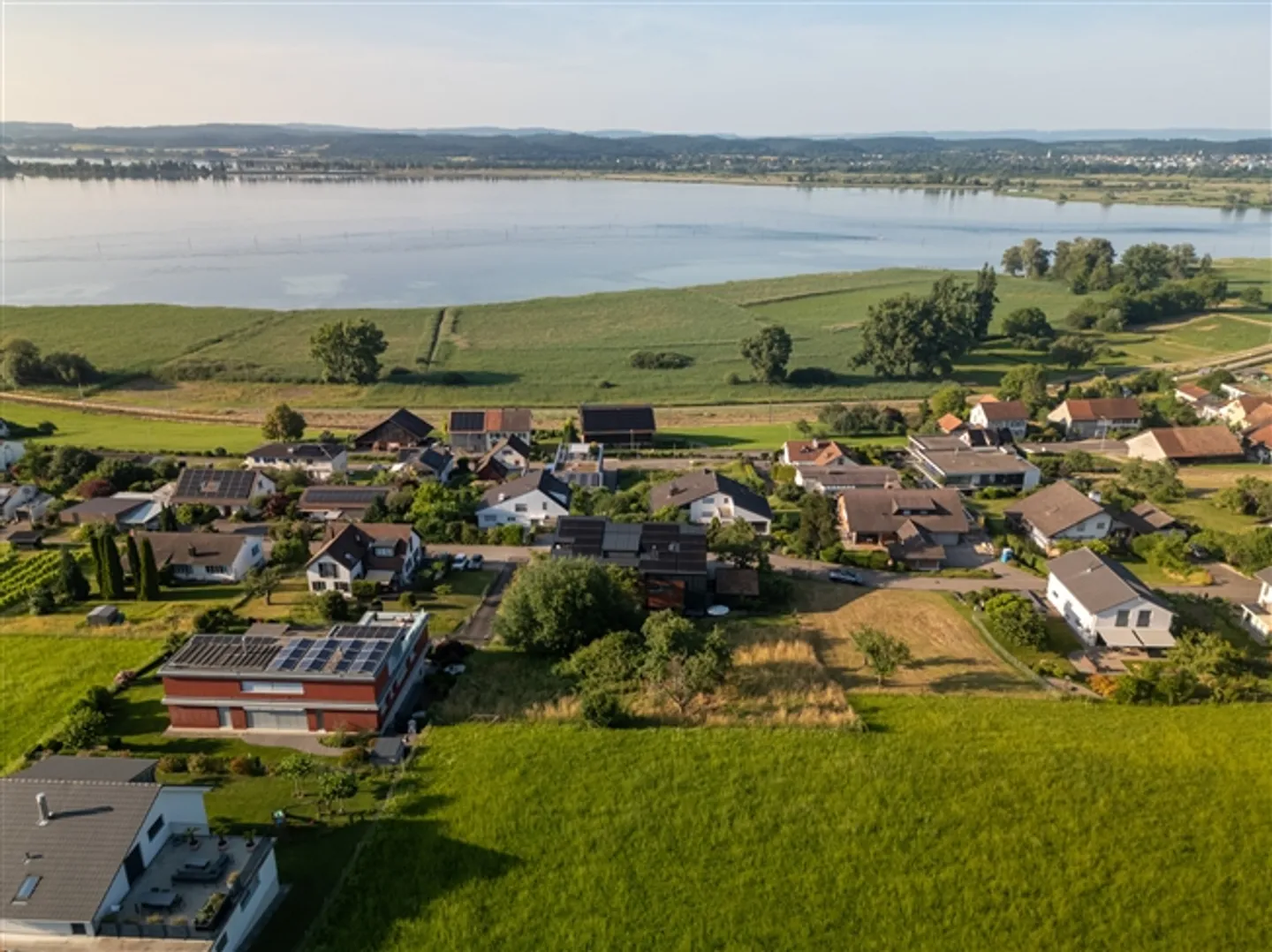 Baugrundstück mit Seesicht - Foto 3 von 8