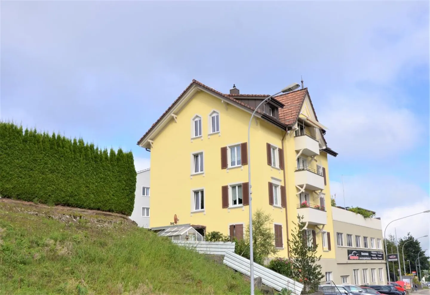 Cozy 3-room attic apartment with small balcony - Photo 1 of 18