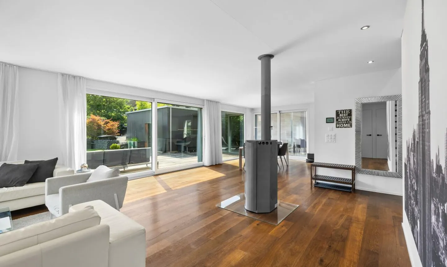 Wohnoase mit Garten, Terrasse & Stil ? 5.5-Zimmerhaus im Grünen - Foto 3 von 13