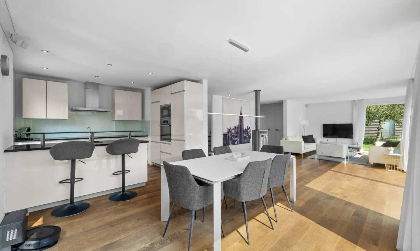 Wohnoase mit Garten, Terrasse & Stil ? 5.5-Zimmerhaus im Grünen - Foto 1 von 13